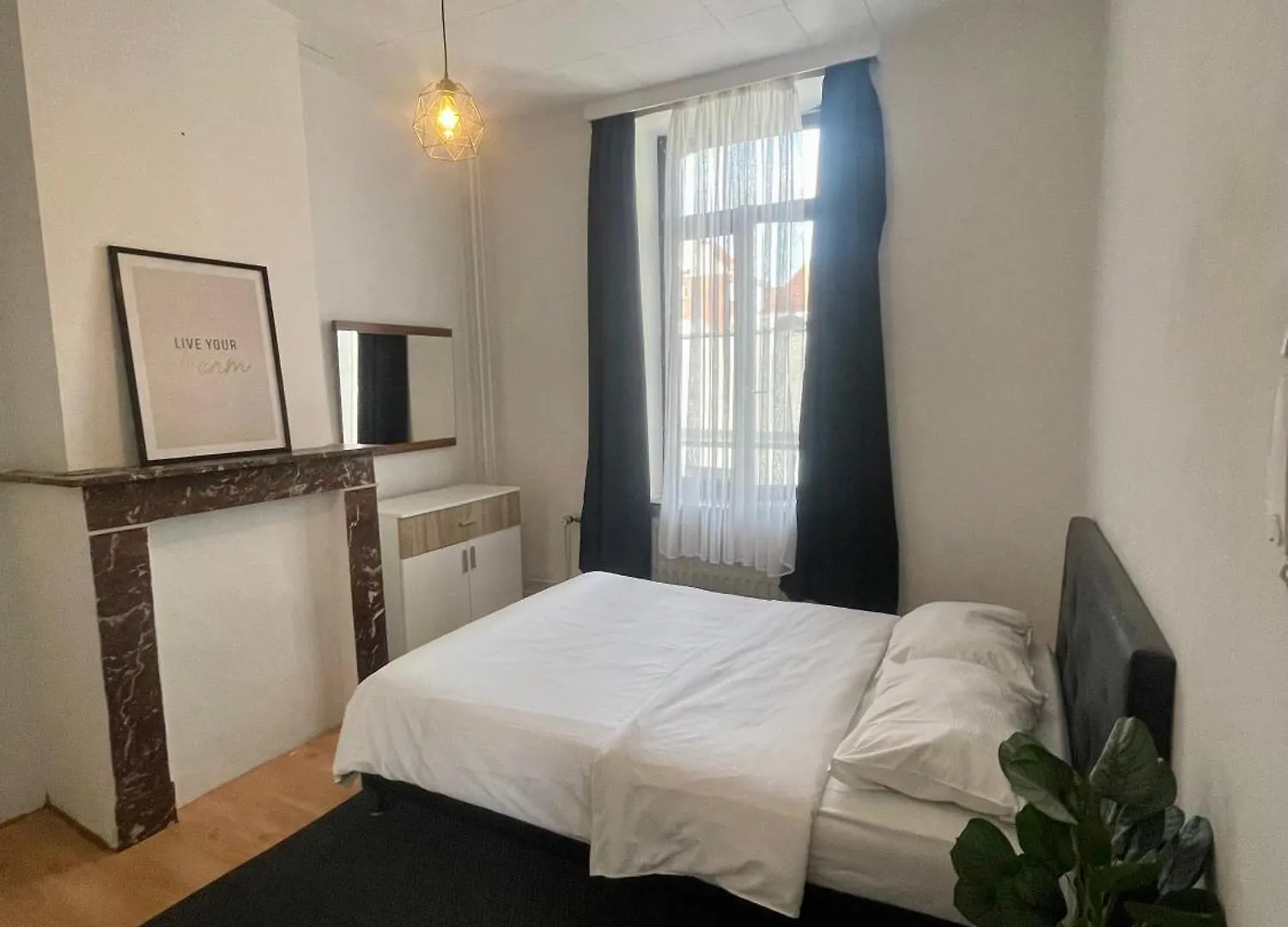 Coliving - Sharing Space Eu Brussels Homestay